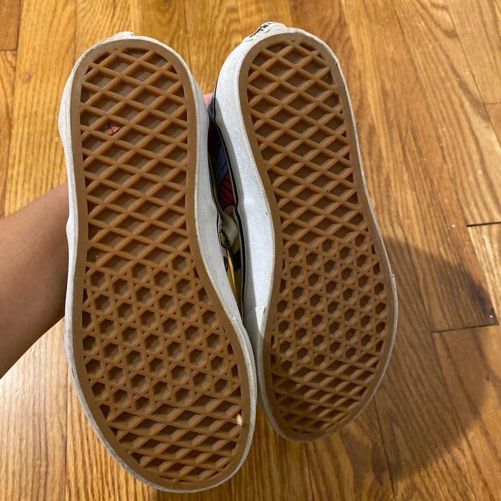 Shoes - Picture 4 of 5